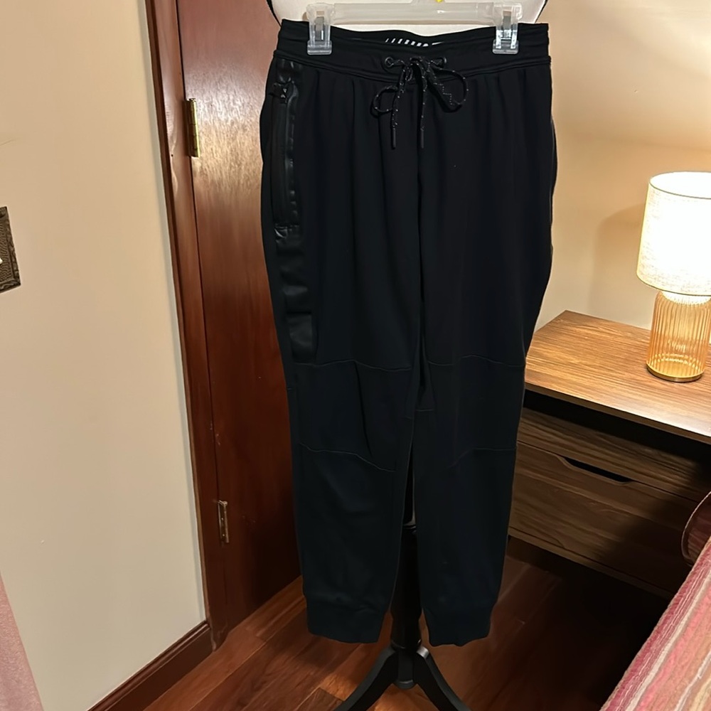 American eagle size xs black flex joggers